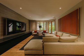 Forest Road Haus