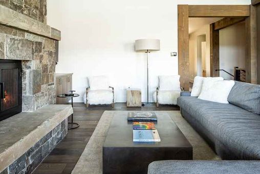 Multiple Fireplaces