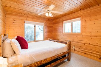 14 Idyllic Riverfront Retreat