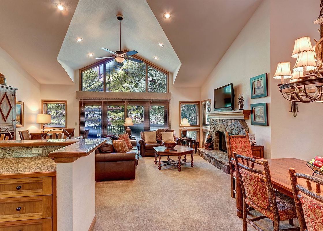 One Breckenridge Place 17