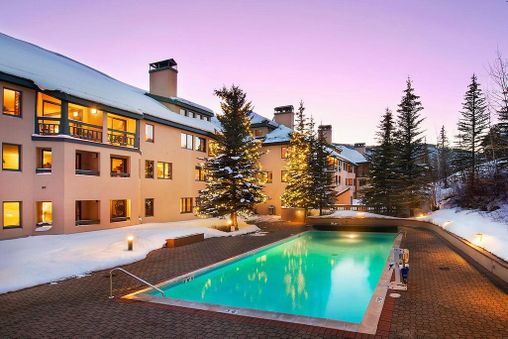 Outdoor Community Pool