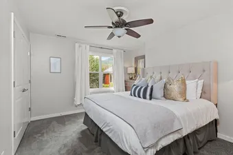 10 Bedroom