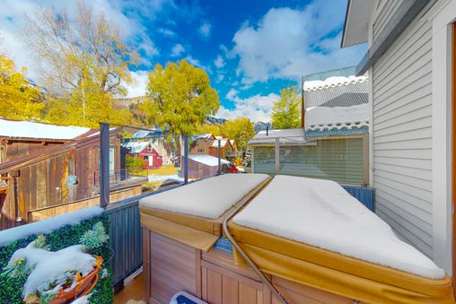 Private Hot Tub