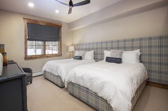 18 Bedroom