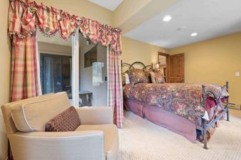 14 Bedroom