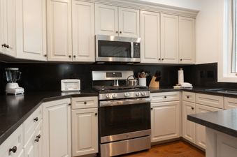 Trails End Lodge 105 Kitchen