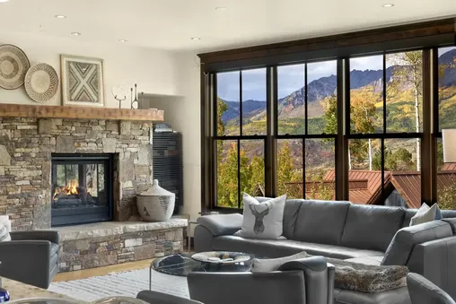 Cozy Fireplace