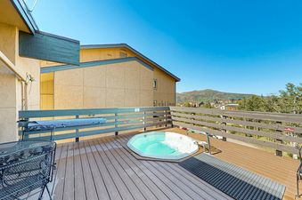 Ski Inn Condominium 233