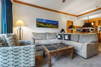 01 Living Room