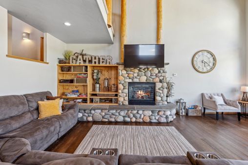 Multiple Fireplaces