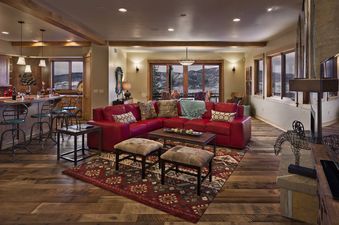 04 Middle Level Living Room