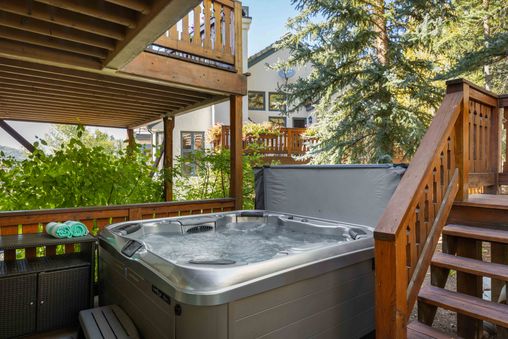 Private Hot Tub
