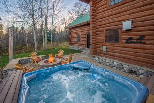 Private Outdoor Hot Tub