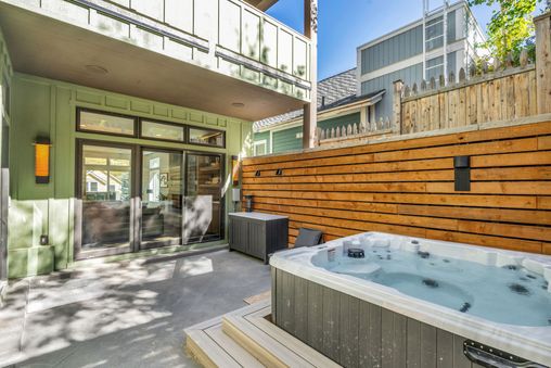 Private Hot Tub