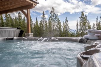 Skylark Chalet