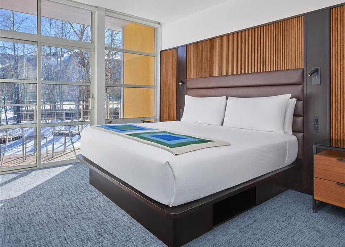 Aspen Meadows Deluxe Two Bedroom Mountain Suite Accessible