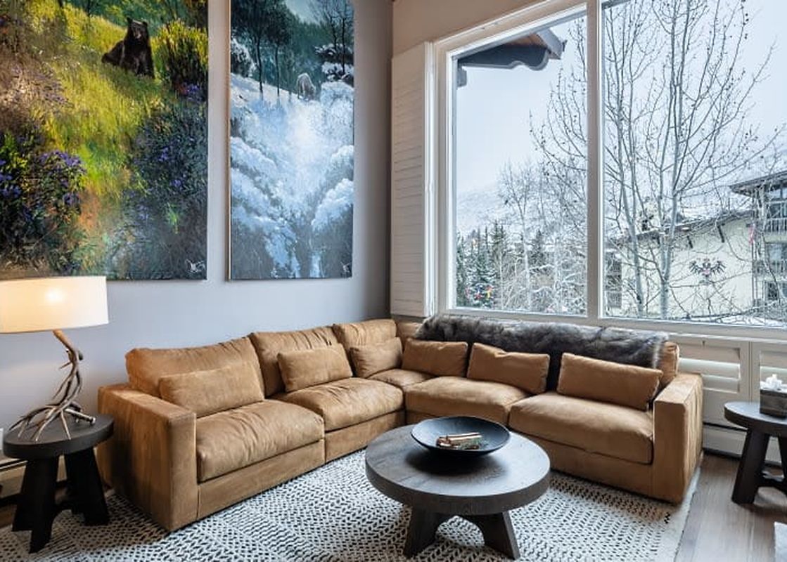 01 Lodge at Vail Condo 340