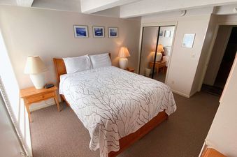 10 Bedroom 2