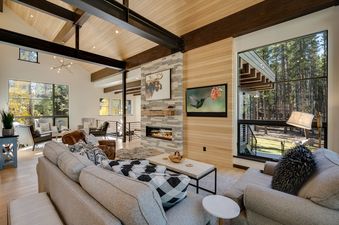 01 Elevated Elegance Great Room