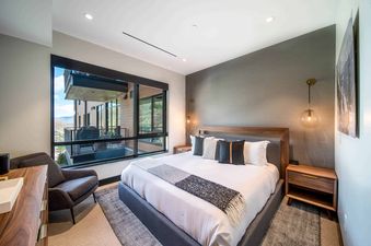 One Snowmass East 303