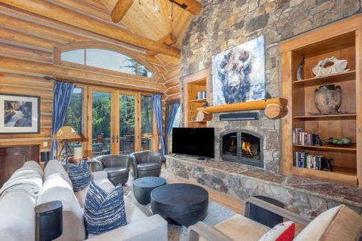 Multiple Fireplaces