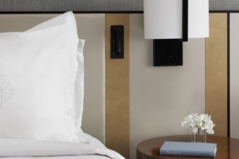 06 Bedroom
