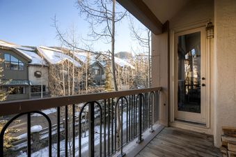 33-Highlands-Westview-305-View