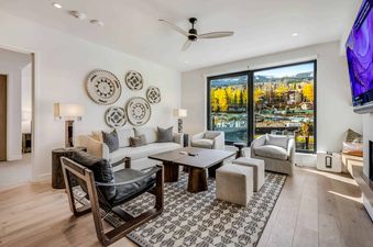 Electric Pass Lodge 203