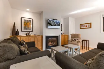06 Living Room