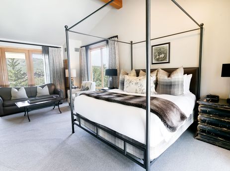 Stein Eriksen Lodge Luxury King Room with Mountain View