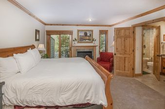 09 Master Bedroom King Bed