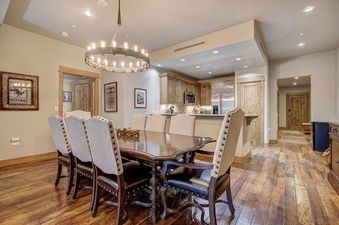 Arrowhead Village Condominium Platinum 3 Bedroom