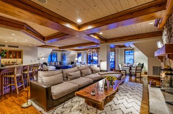 Snowflake-Penthouse-02-scaled-1