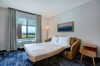 Fairfield Inn and Suites 1 King Studio