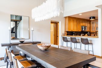 Skycrest Penthouse 1733