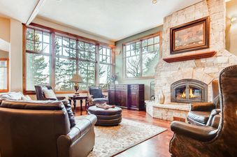 02 Halcyon Mountain Chalet