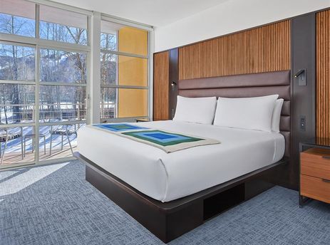 Aspen Meadows Deluxe Two Bedroom Mountain Suite Accessible
