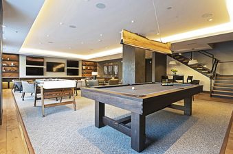 Lift club room with billiards table