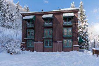 Manitou Lodge