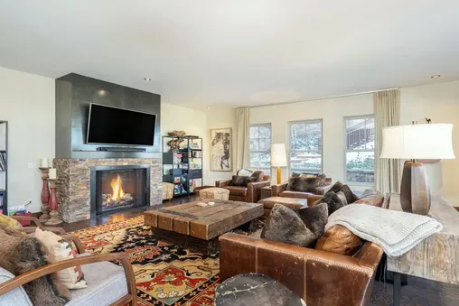 Multiple Fireplaces