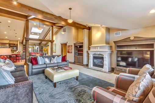 Multiple Fireplaces