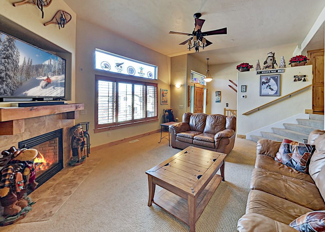 01 Living Room