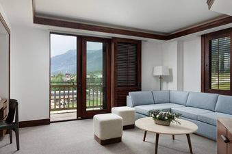 Four Seasons Presidential Suite