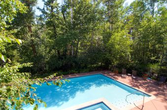 25-oxford-court-105-patio-5