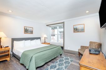 Mountainside Inn 313