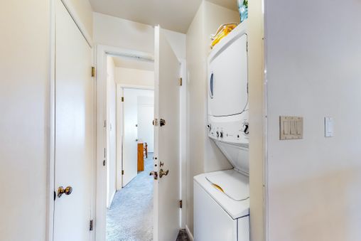 In-residence Washer and Dryer