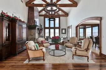 07 Living Room