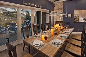 05 Dining Area