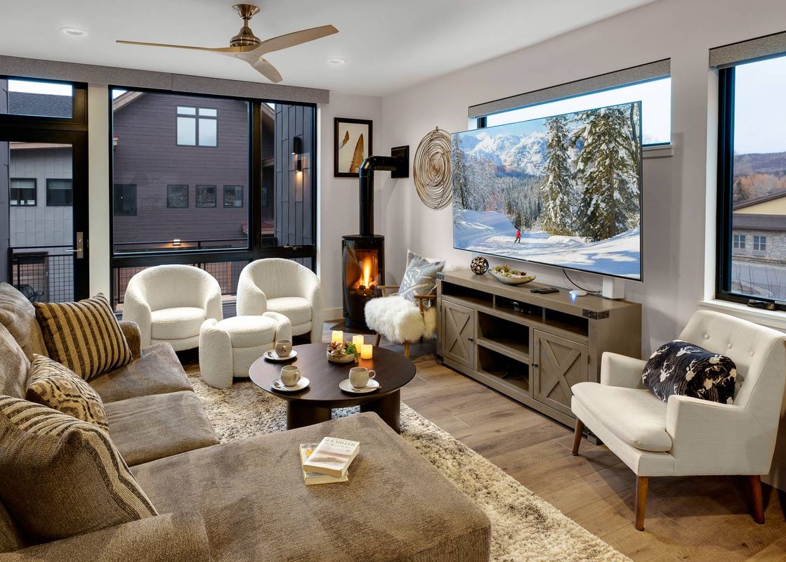 01 Living Room