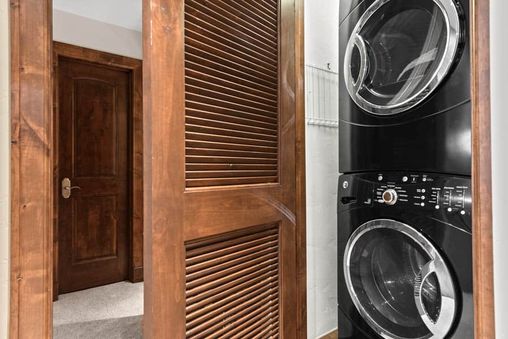 In-residence Washer and Dryer